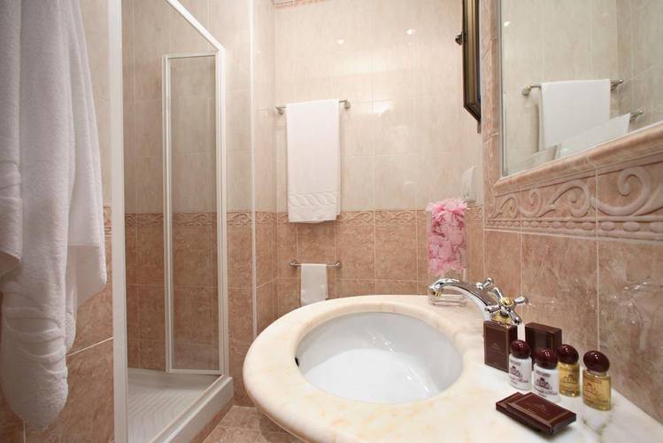 Bathroom Eliseo Hotel Rome