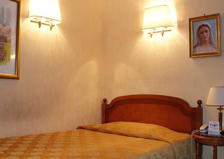 Single room Pace Helvezia Hotel Rome