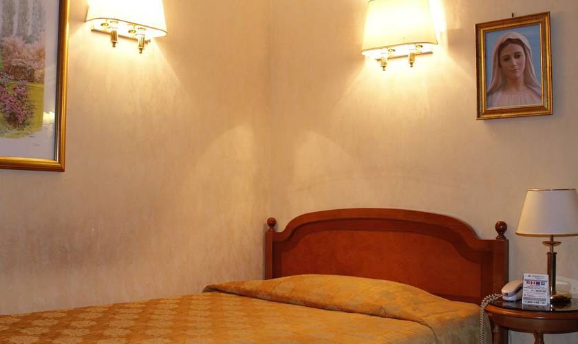 Chambre simple Hôtel Pace Helvezia Rome