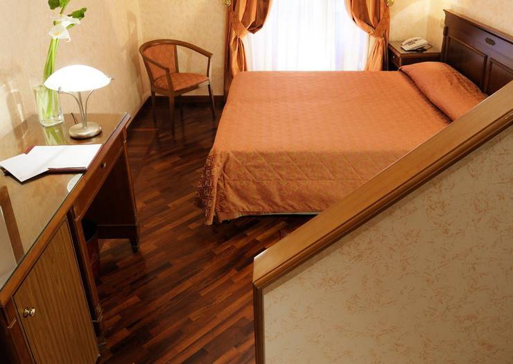 Standard quadruple room Torino Hotel Rome Standard quadruple room Torino Hotel Rome