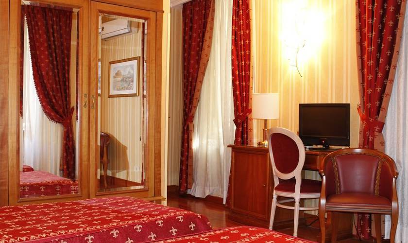 Chambre quadruple standard Hotel Sistina Rome