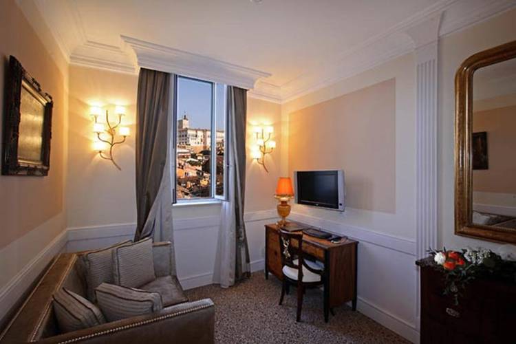 Standard double room for single use boutique hotel trevi rome Standard double room for single use boutique hotel trevi rome
