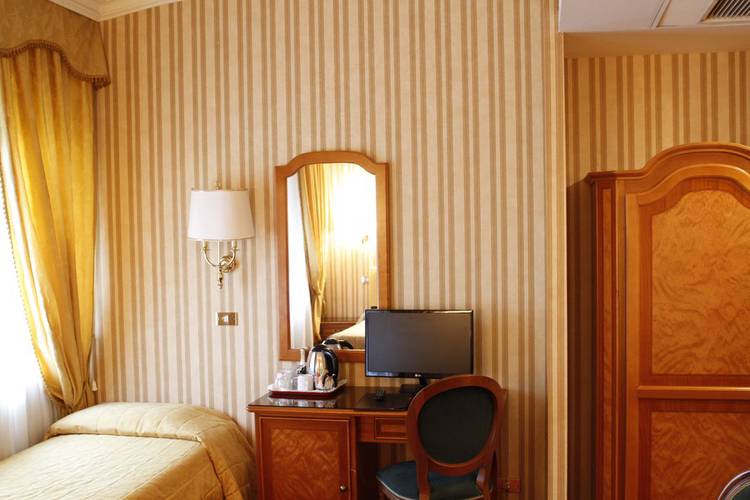 Single room viminale hotel rome Single room viminale hotel rome