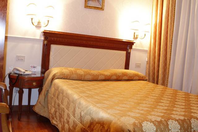 Habitación doble estándar de uso individual Hotel Genio Roma