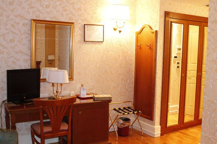 Standard double room gallia hotel rome Standard double room gallia hotel rome