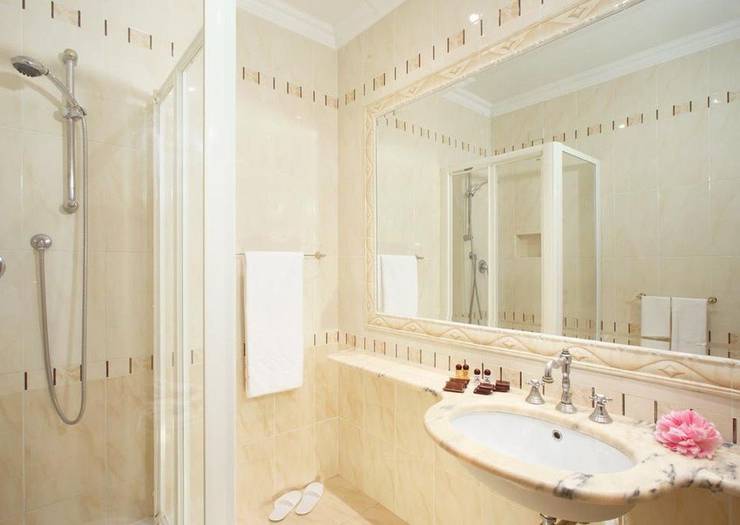 Standard quadruple room Genio Hotel Rome Standard quadruple room Genio Hotel Rome