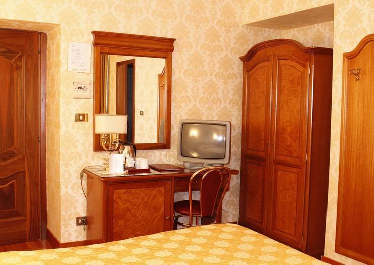 Standard double Pace Helvezia Hotel Rome Standard double Pace Helvezia Hotel Rome