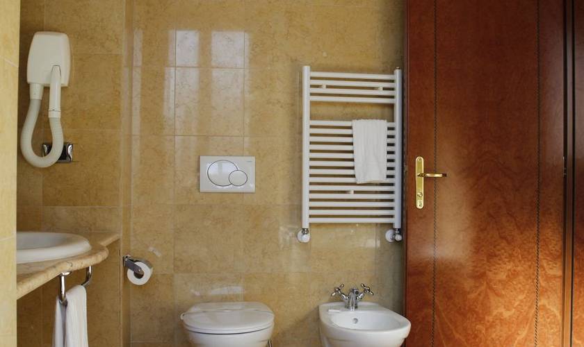 Standard triple room Villa Pinciana Hotel Rome Standard triple room Villa Pinciana Hotel Rome