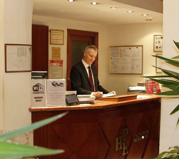 24 hours reception Pace Helvezia Hotel Rome