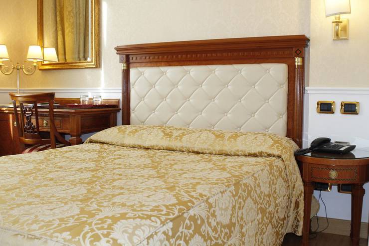 Standard double room for single use Villa Pinciana Hotel Rome