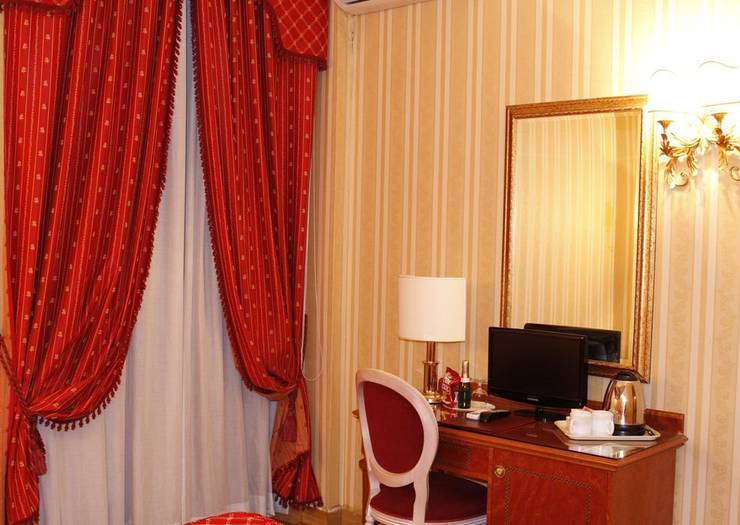 Chambre simple Hotel Sistina Rome