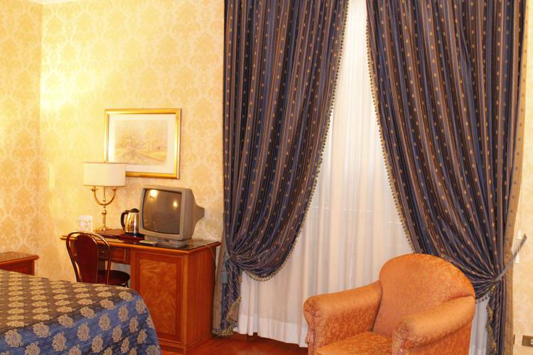 Chambre double standard à usage individuel hôtel pace helvezia rome Chambre double standard à usage individuel hôtel pace helvezia rome