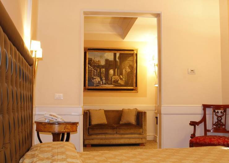 Standard quadruple room Boutique Hotel Trevi Rome