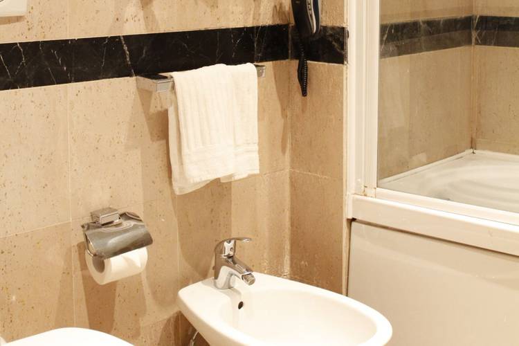 Standard double room for single use boutique hotel trevi rome Standard double room for single use boutique hotel trevi rome