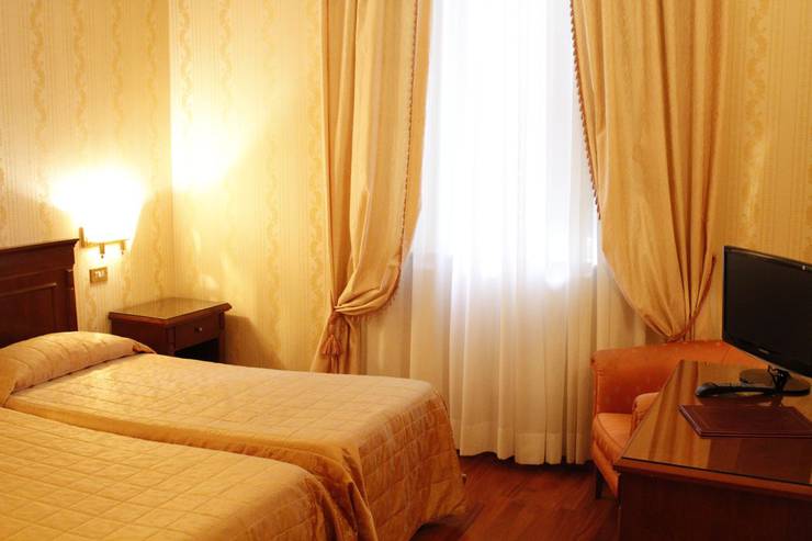 Standard double room Torino Hotel Rome Standard double room Torino Hotel Rome