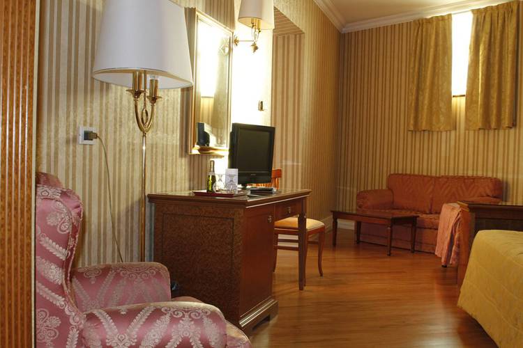 Standard triple room gallia hotel rome Standard triple room gallia hotel rome