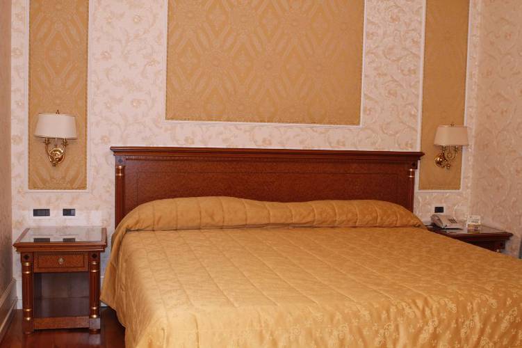 Standard double room gallia hotel rome Standard double room gallia hotel rome