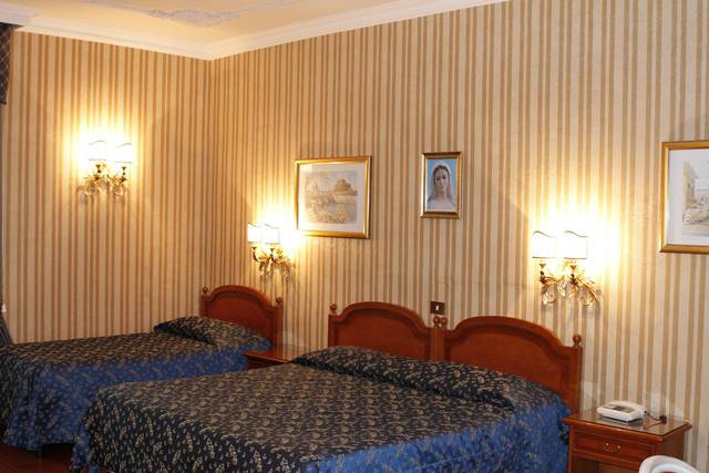 Chambre triple standard Hotel Sistina Rome