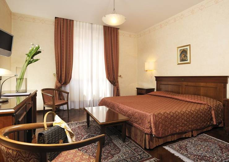 Habitación cuádruple estándar Hotel Torino Roma
