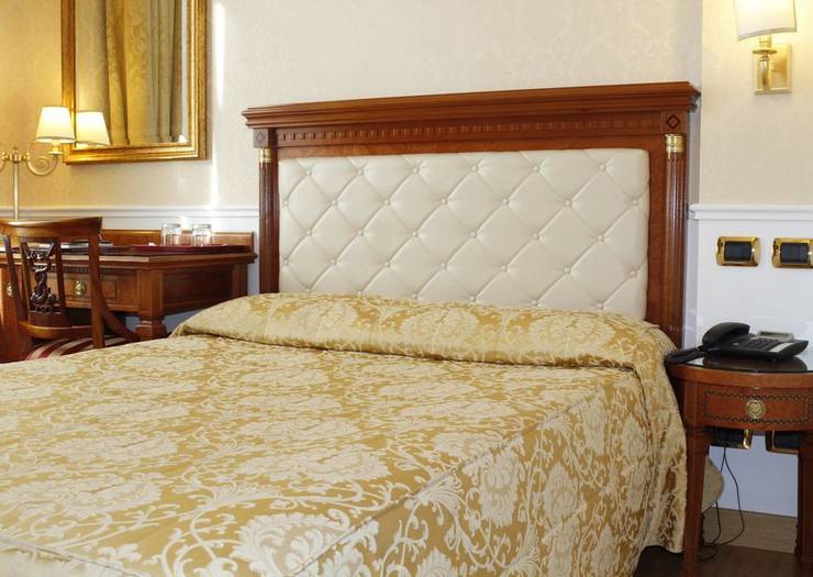 Standard double room for single use Villa Pinciana Hotel Rome