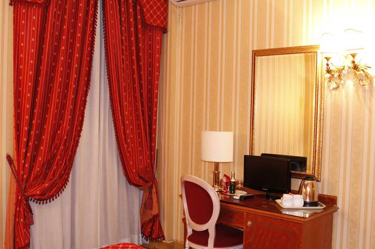Camera doppia standard Hotel Sistina Roma Camera doppia standard Hotel Sistina Roma