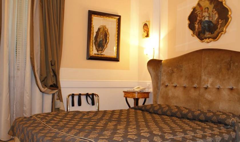 Single room Boutique Hotel Trevi Rome Single room Boutique Hotel Trevi Rome