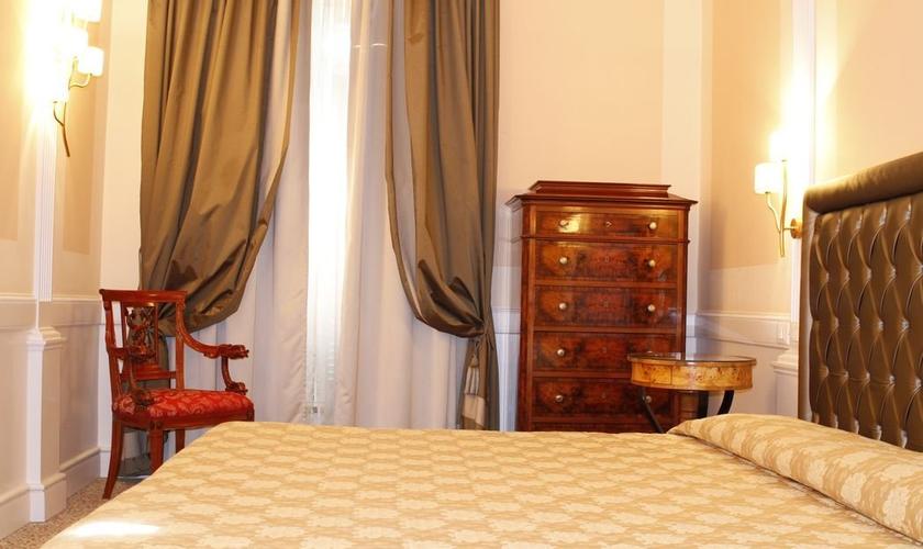 Standard Quadruple Room Boutique Hotel Trevi Rome Standard Quadruple Room Boutique Hotel Trevi Rome