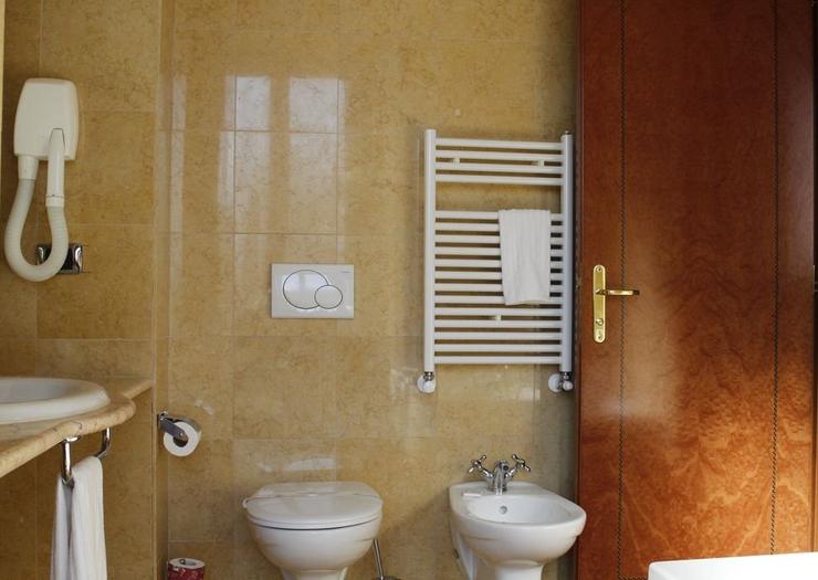 Standard Triple Room Villa Pinciana Hotel Rome Standard Triple Room Villa Pinciana Hotel Rome