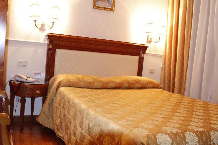 Habitación Doble Estándar de Uso Individual Hotel Genio Roma Habitación Doble Estándar de Uso Individual Hotel Genio Roma